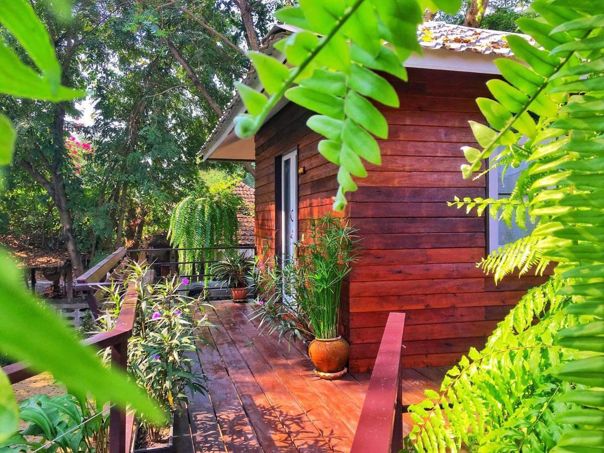 Отель Mango House Сукотаи Экстерьер фото
