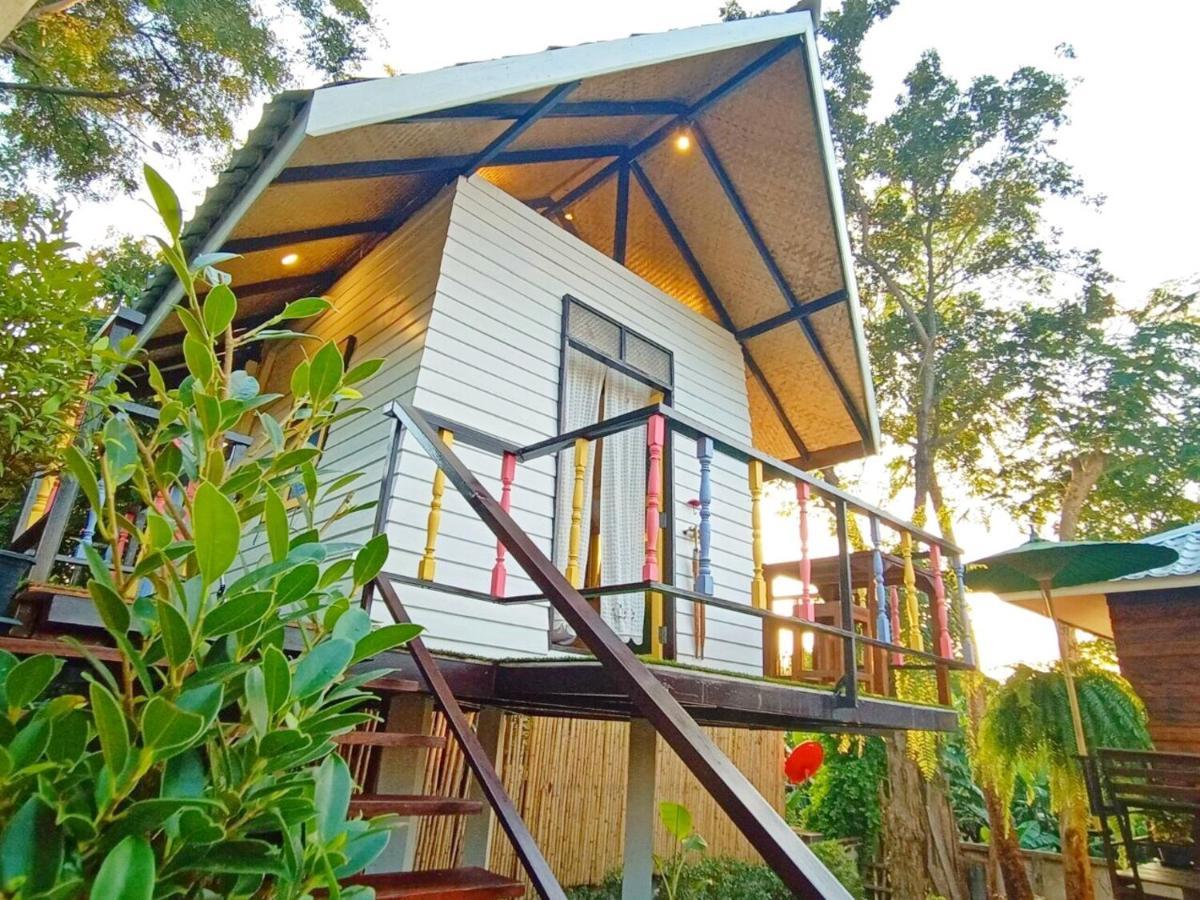 Отель Mango House Сукотаи Экстерьер фото